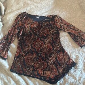 Belle Amie Velvet Paisley Scoop Neck Top - Black & Rust